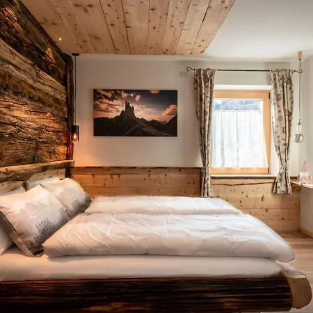 Bed and Breakfast Ciasa Marizana Soraga di Fassa Exterior foto